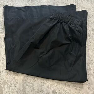 Loft NWT Black Skirt Size Medium.